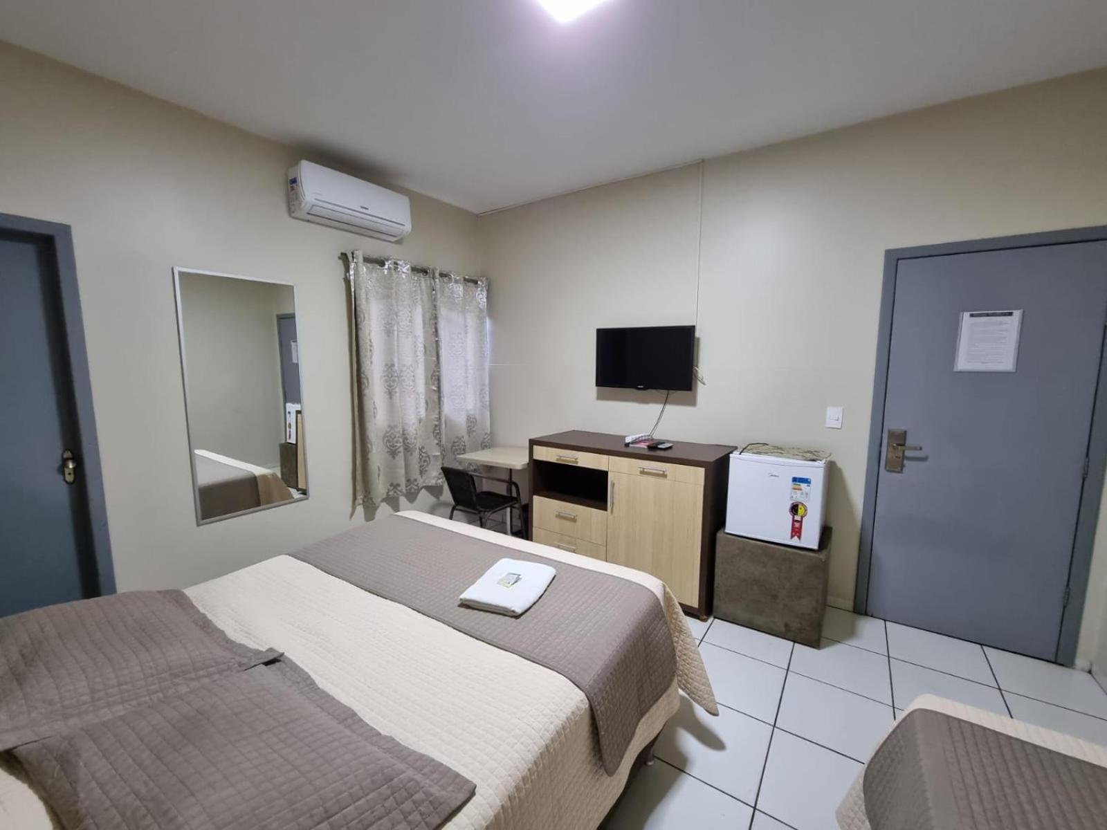 Hotel Itatiaia Tangará da Serra Esterno foto